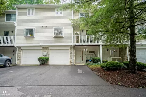 1105 Island Woods Dr, Indianapolis, IN 46220
