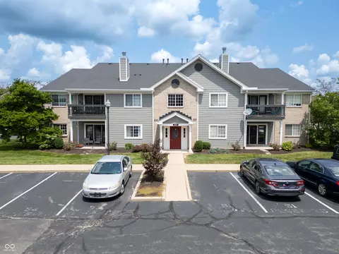 207 Keats Ct #103, Carmel, IN 46032