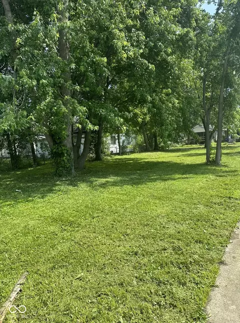 2000 1st Ave, Terre Haute, IN 47807