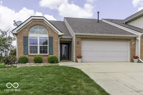 1248 Blakely Dr, Greenwood, IN 46143