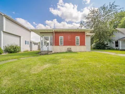 1009 S B St, Elwood, IN 46036