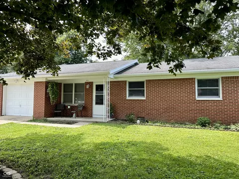 701 Penn Dr, Crawfordsville, IN 47933