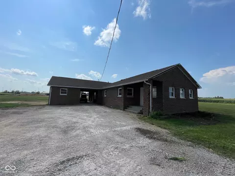 6645 E 150 S, Columbus, IN 47201