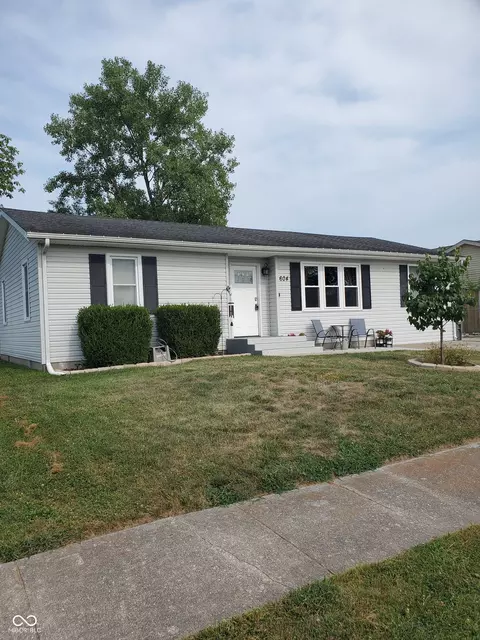 604 N Jackson Park Dr, Seymour, IN 47274