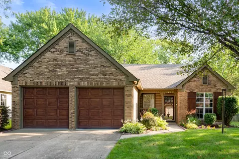 11487 Charleston Pkwy, Fishers, IN 46038