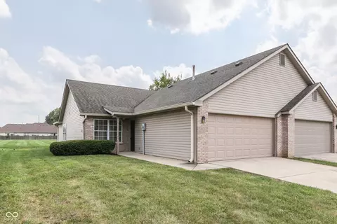 813 Ashton Park Dr, Greenwood, IN 46143