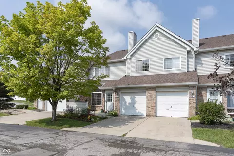 938 Prestwick Dr #B, Indianapolis, IN 46214