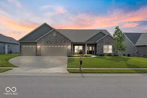 4598 Beringer Dr, Lafayette, IN 47909