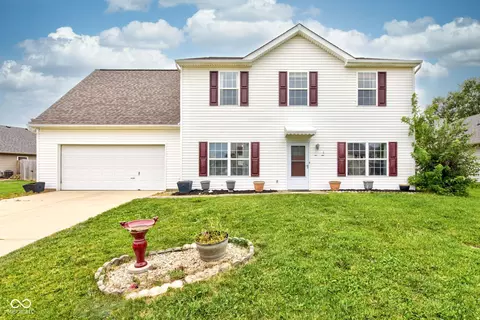 443 Old Glory Dr, Greenfield, IN 46140