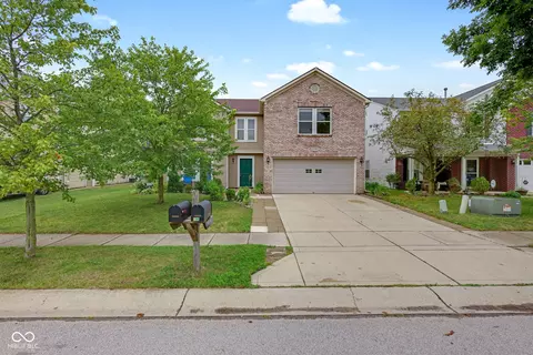 15198 Radiance Dr, Noblesville, IN 46060