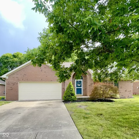 5719 Kensington Blvd, Plainfield, IN 46168