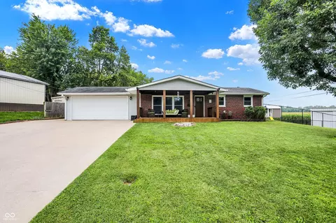 865 North St, Columbus, IN 47203