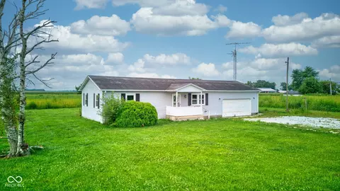 9803 W 1400 N Rd, Elwood, IN 46036