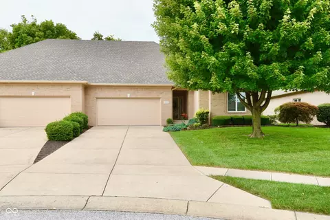 1516 Heron Ridge Blvd, Greenwood, IN 46143