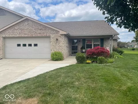 1796 Vidalia Ct, Greenwood, IN 46143