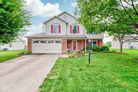 1356 Oxford Run, Greenwood, IN 46143