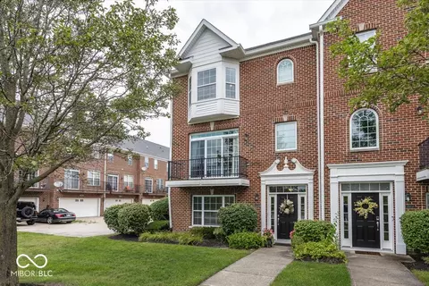 15318 Mystic Rock Dr, Carmel, IN 46033