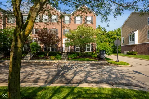 897 Rosalind Pl, Carmel, IN 46032