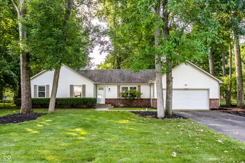 11915 Hoster Rd, Carmel, IN 46033
