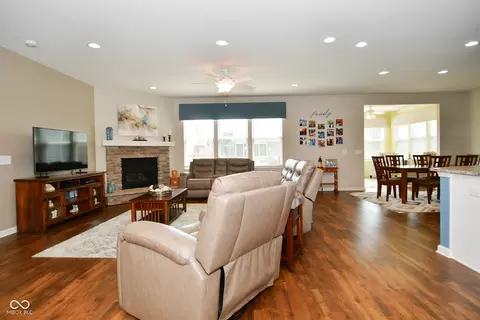 4347 Spirea Dr, Plainfield, IN 46168 photo 3