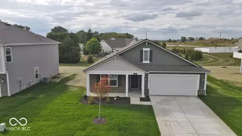 784 Carson Ln, Greenfield, IN 46140