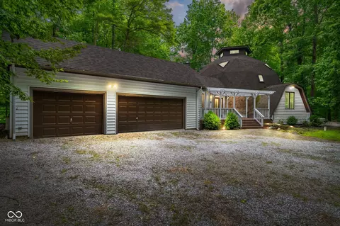 8340 E Lake Shore Dr, Rockville, IN 47872
