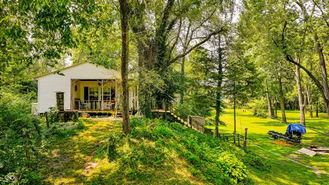 1283 Jonesville Rd, Columbus, IN 47201