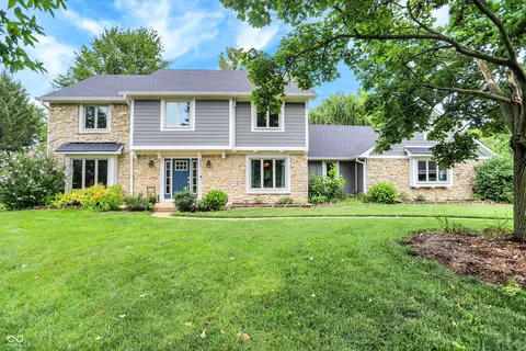 125 Lynn Ct, Zionsville, IN 46077