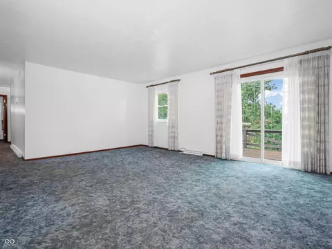 Living - 1236 Bluff Rd, Plainfield, IN 46168 photo 2 of 4