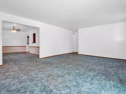 Living - 1236 Bluff Rd, Plainfield, IN 46168 photo 3 of 4