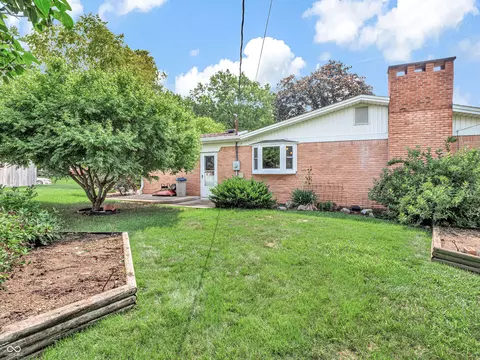 Exterior - 1236 Bluff Rd, Plainfield, IN 46168 photo 3 of 8