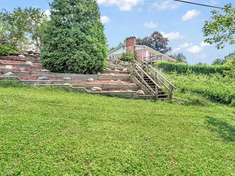 Exterior - 1236 Bluff Rd, Plainfield, IN 46168 photo 7 of 8