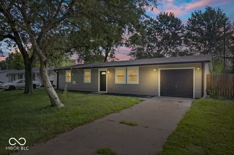 809 Sawmill Rd, New Whiteland, IN 46184