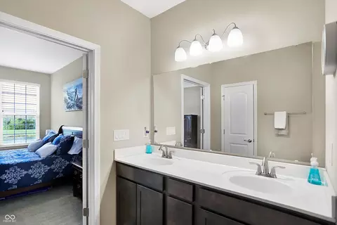 Bath - 4118 Epler Ave, Indianapolis, IN 46237 photo 1 of 4