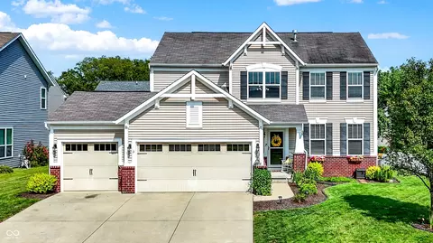 1571 Lavender Ln, Greenwood, IN 46143