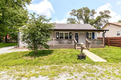 225 W Garden St, Fortville, IN 46040
