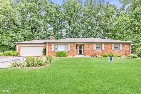 896 S Tall Oaks Dr E, Morgantown, IN 46160