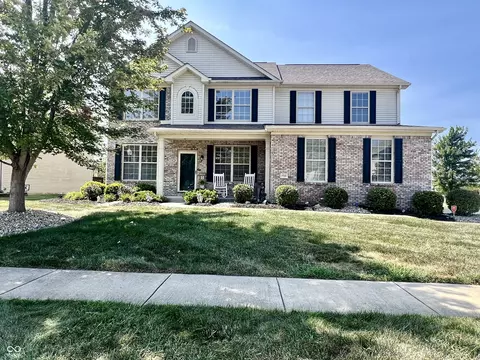 5768 Cherokee Ct, Bargersville, IN 46106