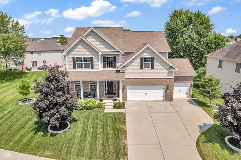 8467 Dumfries Dr, Brownsburg, IN 46112