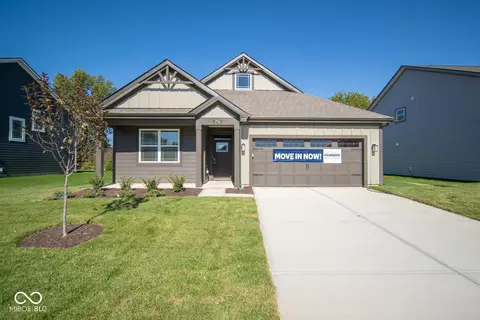 1726 Orchard Dr, Fortville, IN 46040