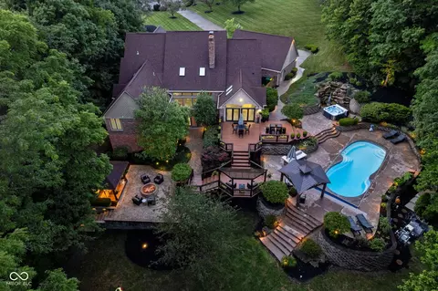 8283 Thoroughbred Ct, Indianapolis, IN 46278
