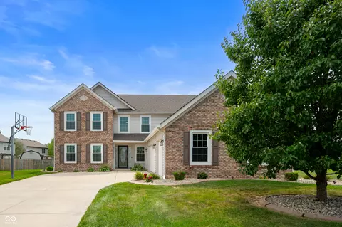 8367 Falkirk Dr, Avon, IN 46123
