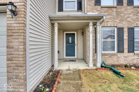 2225 Shadowbrook Dr, Plainfield, IN 46168 photo 4