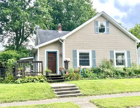 253 W Fifth St, Greenfield, IN 46140