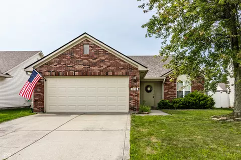 7237 Bracken Ln, Indianapolis, IN 46239