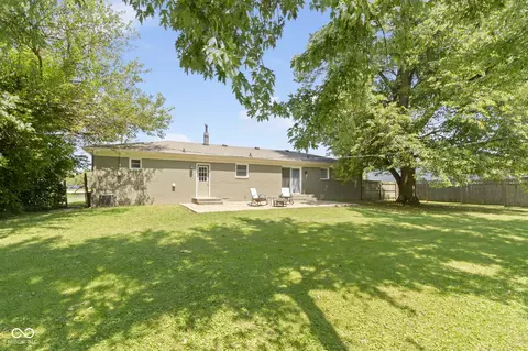 Exterior - 737 E 116th St, Carmel, IN 46032 photo 6 of 7