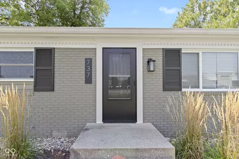 Exterior - 737 E 116th St, Carmel, IN 46032 photo 1 of 7