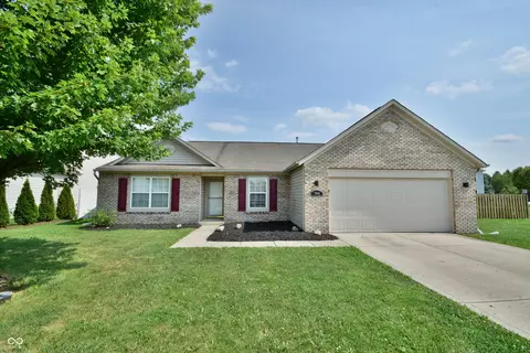 7949 Lawrence Woods Blvd, Indianapolis, IN 46236