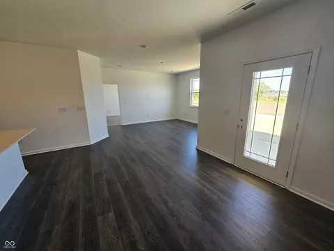 2277 Pinehurst Dr, Plainfield, IN 46168 photo 3