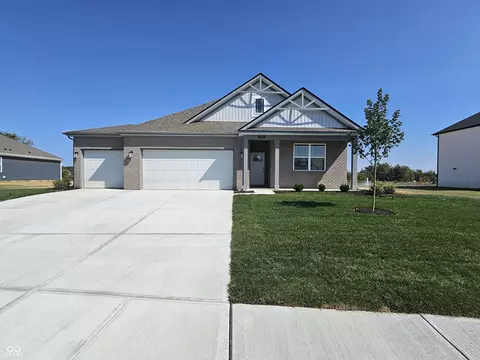 2277 Pinehurst Dr, Plainfield, IN 46168 photo 2